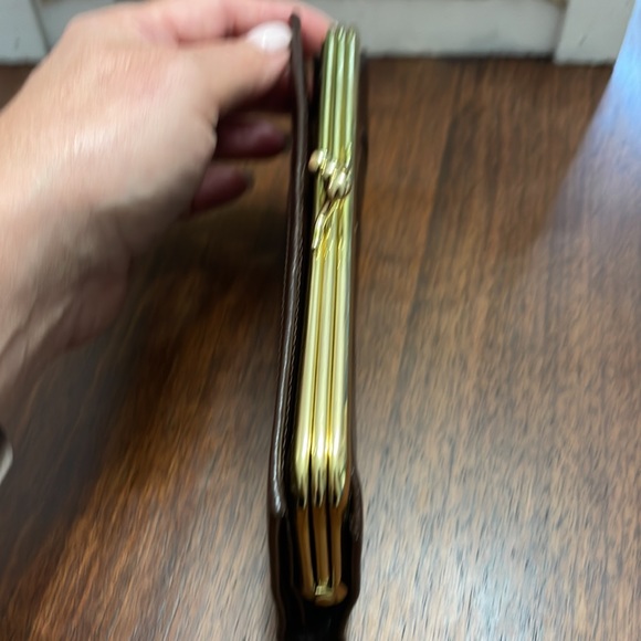 Buxton Vintage Wallet - Picture 2 of 11